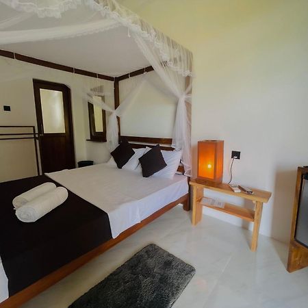 The Lotus Villa Sigiriya Exterior photo